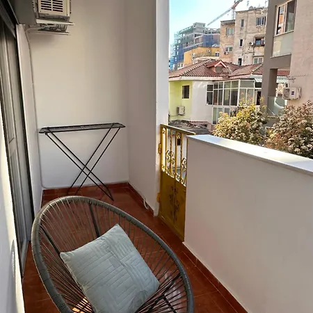 Apartment The Magenta