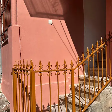 The Magenta Apartment *